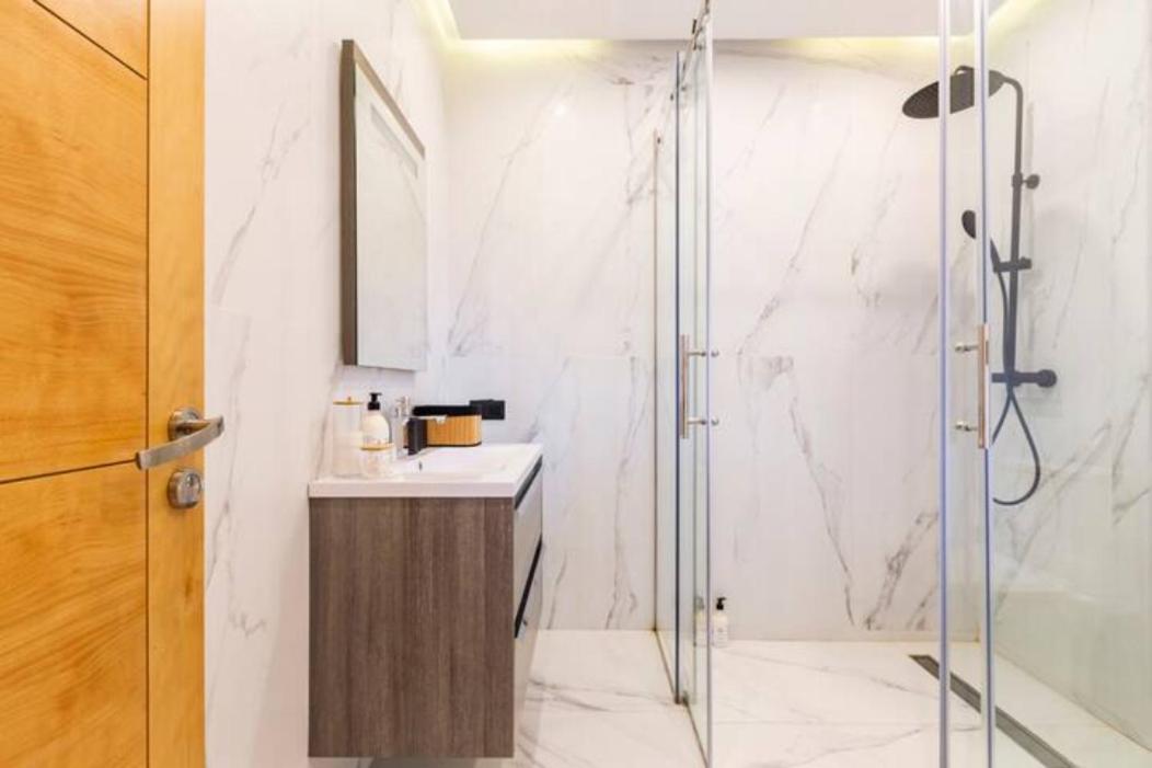 マラケシュLoft Duplex Familial 200M2 Neuf - Centre Guelizアパートメント エクステリア 写真